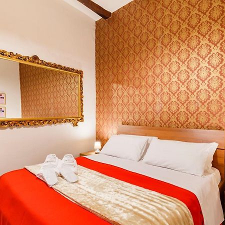 Spinacorona Room Napels Buitenkant foto